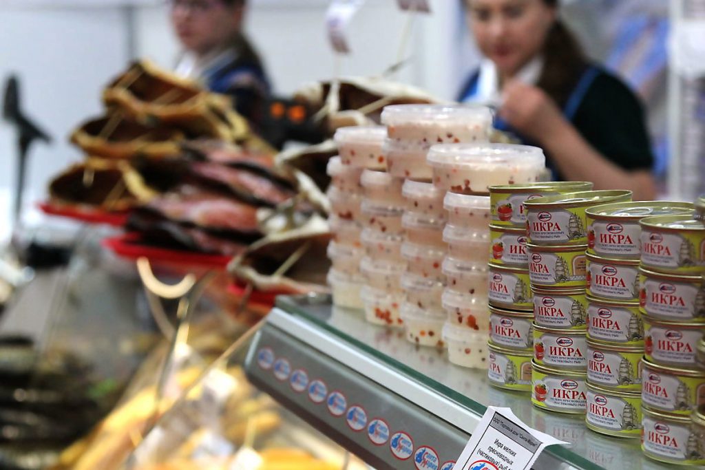 Больше товаров. Югорские продукты. Товары Югры. Товары земли Югорской 2022. Товары земли Югорской консервы.