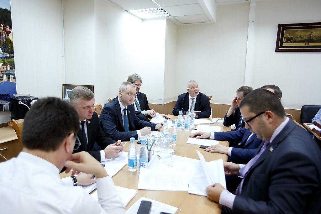 Дума, комитет, Владимир Семенов