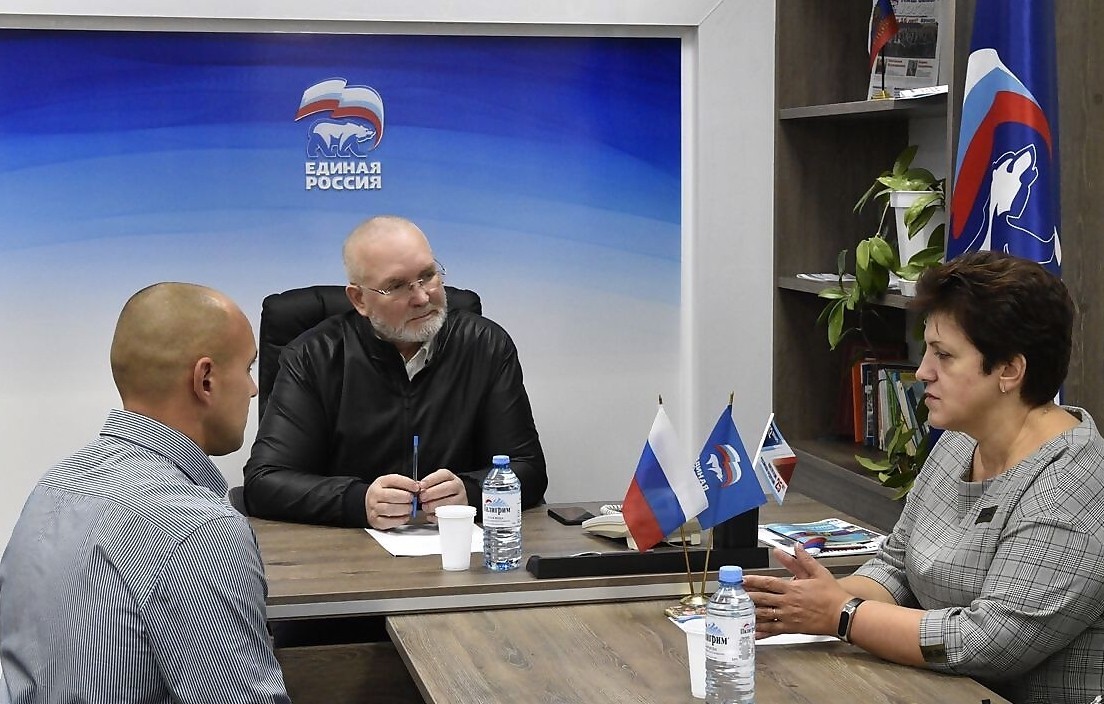 прием, ЕР, Единая Россия, Владимир Семенов