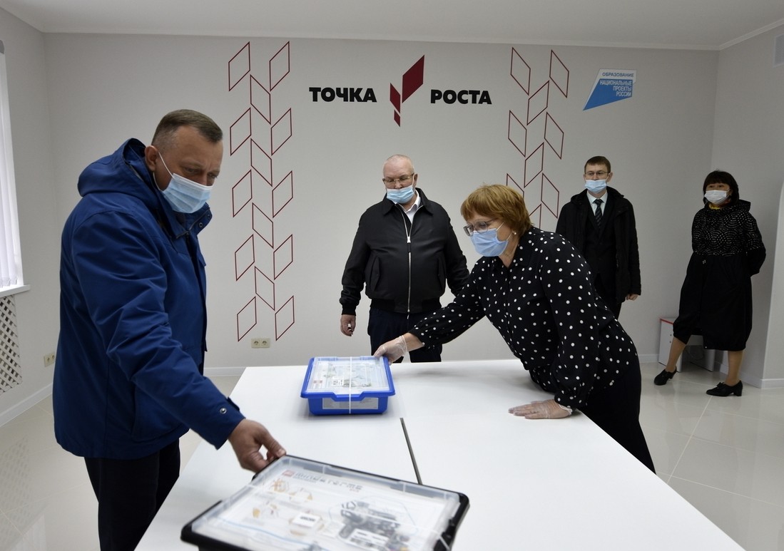 Владимир Семенов, школа