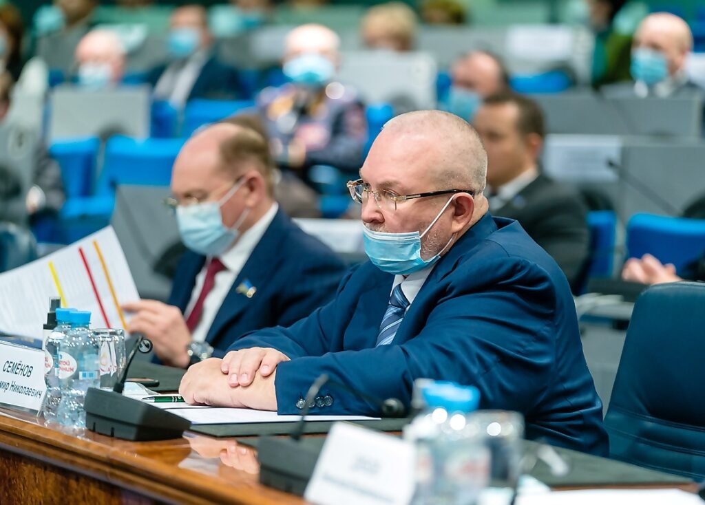 Владимир Семенов, дума