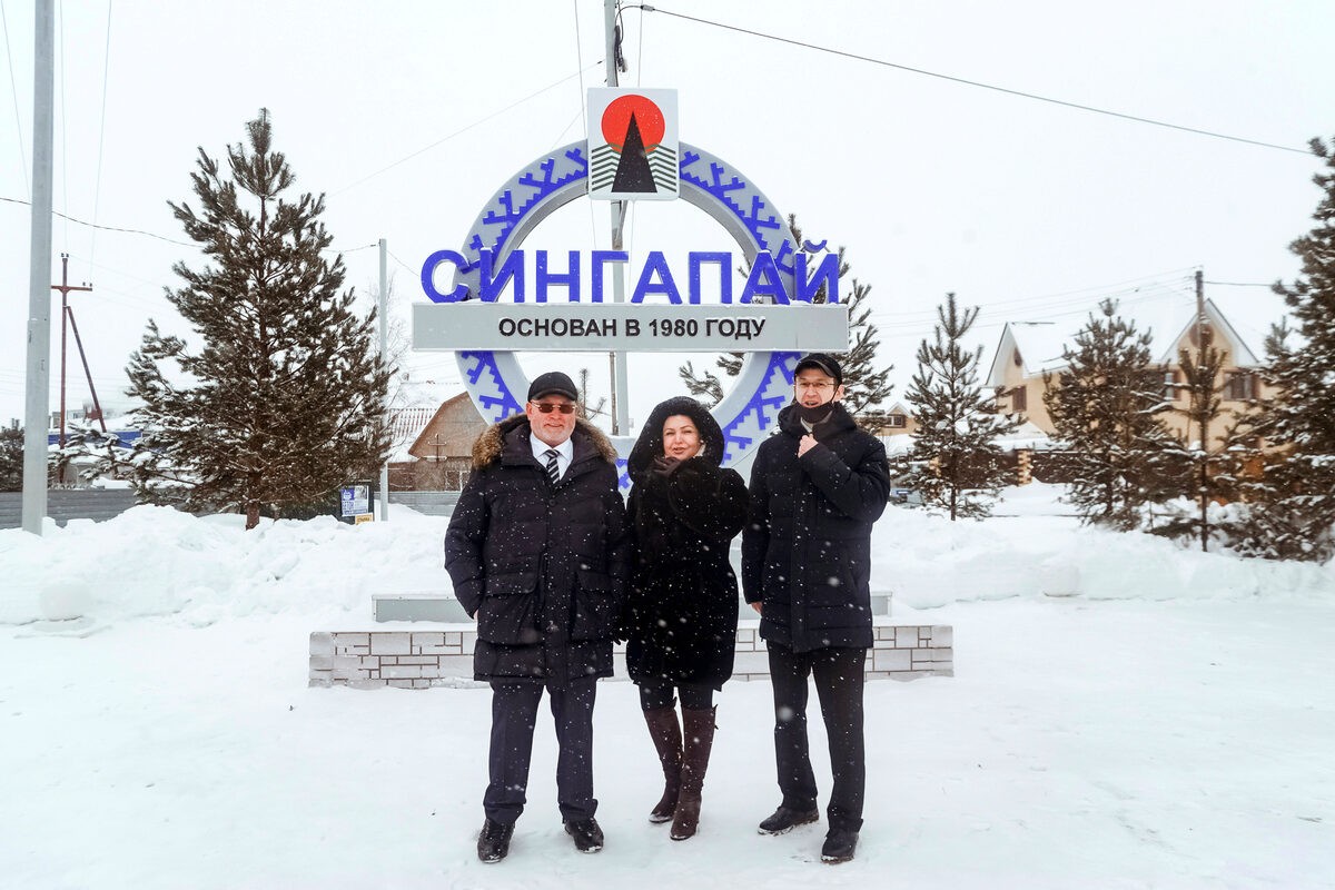Сингапай, Владимир Семенов, Оксана Бородкина
