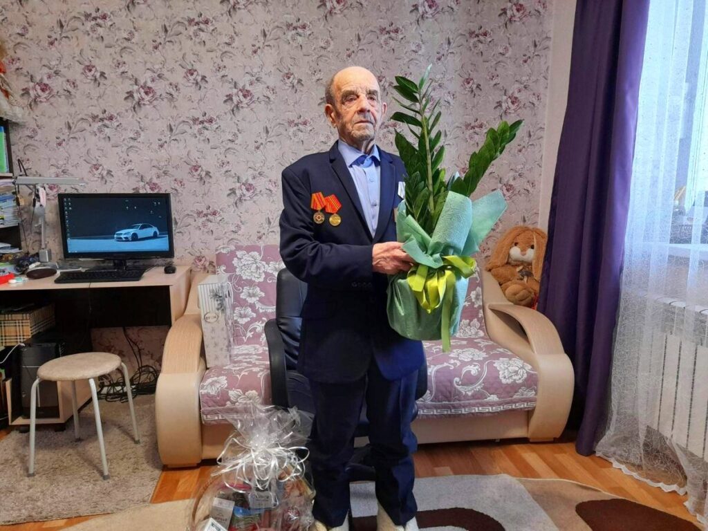 Рейнгольд Алексндрович Гебель, ветеран, поздравлениеРейнгольд Алексндрович Гебель, ветеран, поздравление