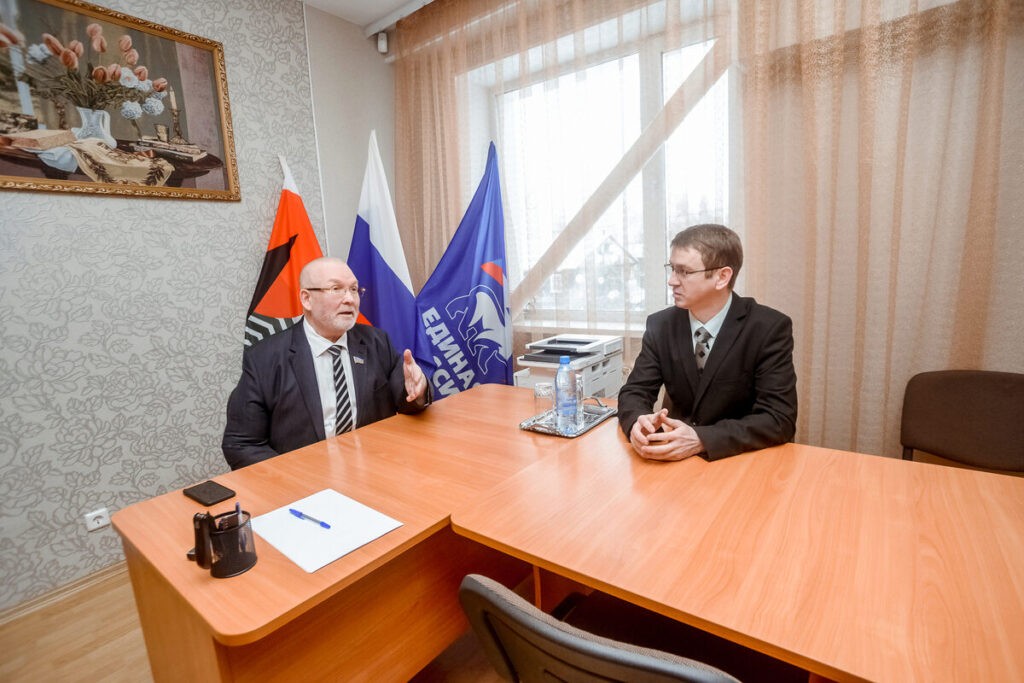 Владимир Семенов, Владимир Куликов, Сингапай