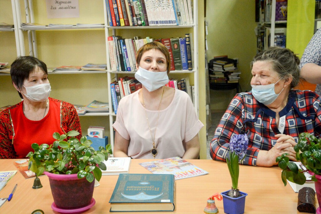 Каркатеевы, библиотека, клуб