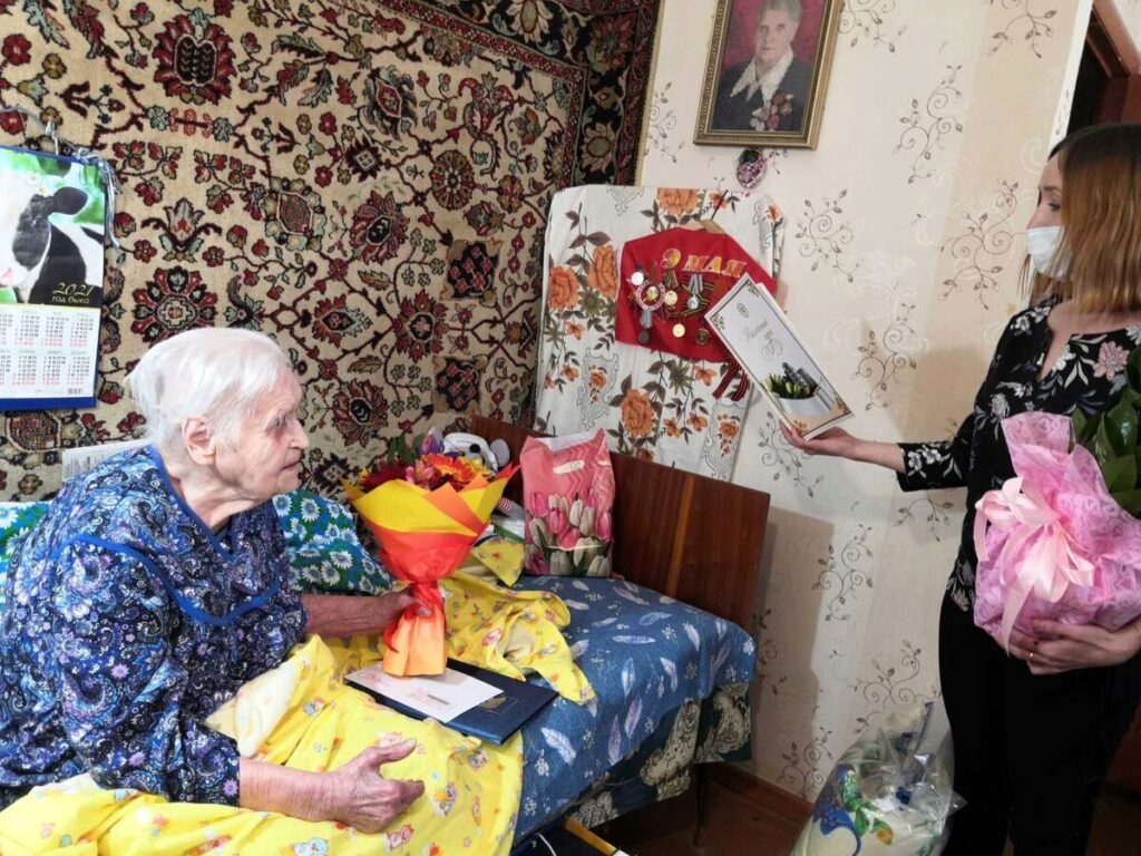 Нина Александровна Шапошникова, ,ветеран, благодарность, СП, поздравление