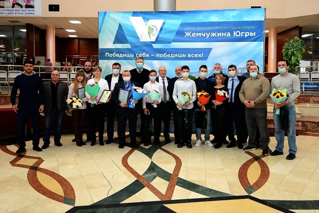 Владимир Семенов, награждение спортсменов