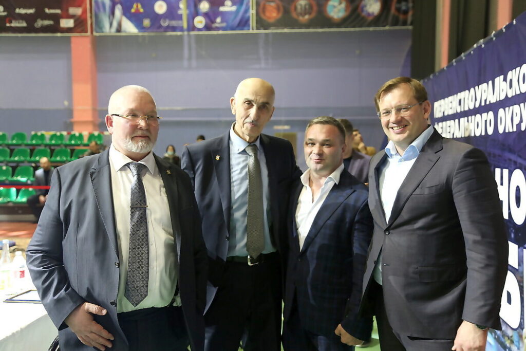 Влаимир Семенов, Эрик Агаеев, Алексей Бятиков