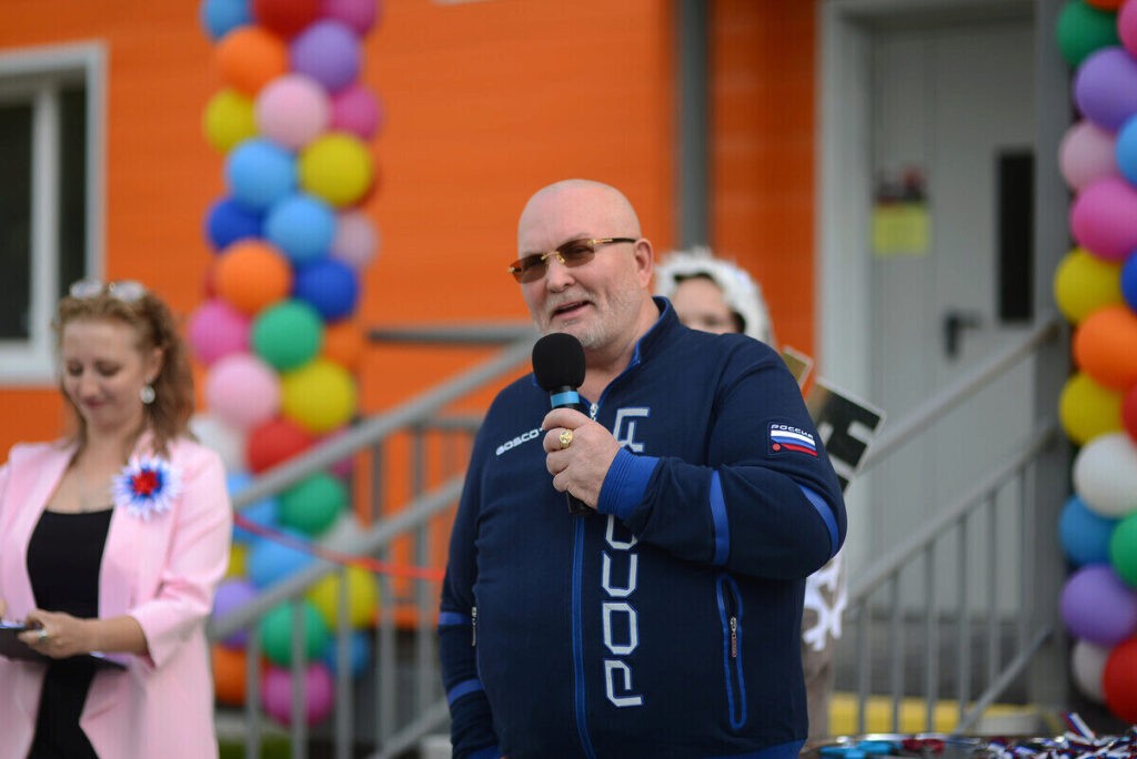 Владимир Семенов, сдача дома, Пойковский
