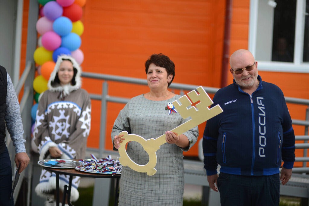 Владимир Семенов, сдача дома, Пойковский