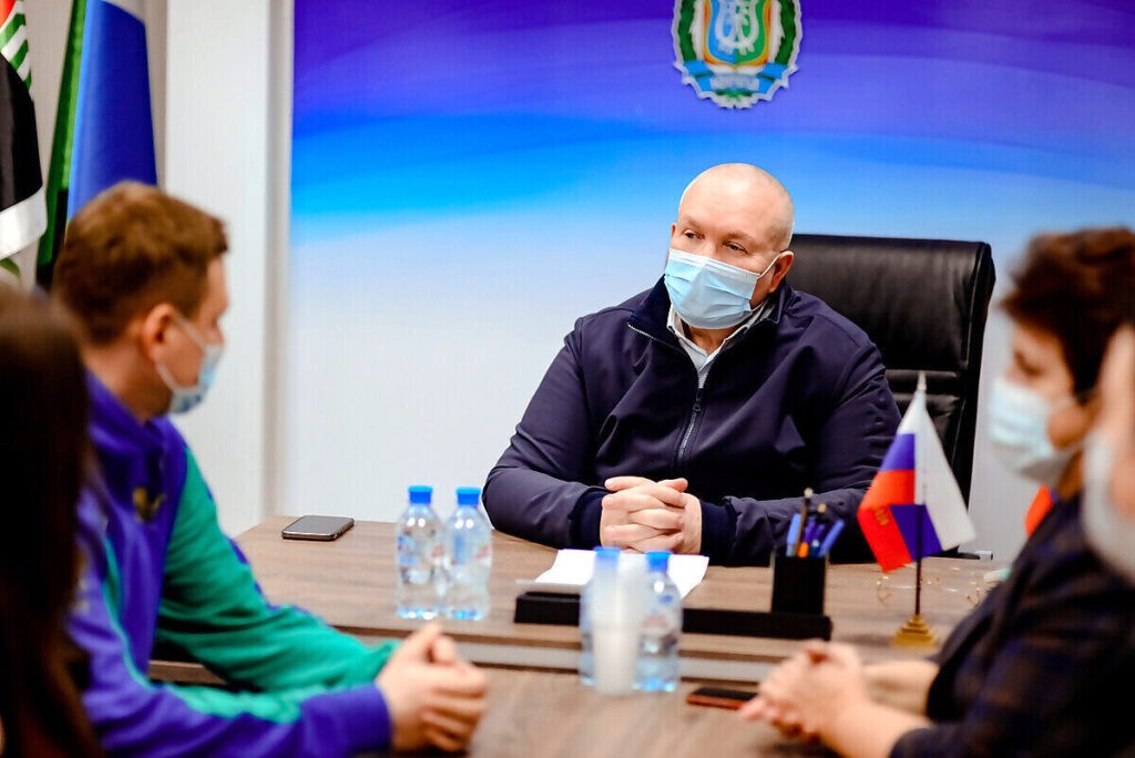 приём, Владимир Семенов