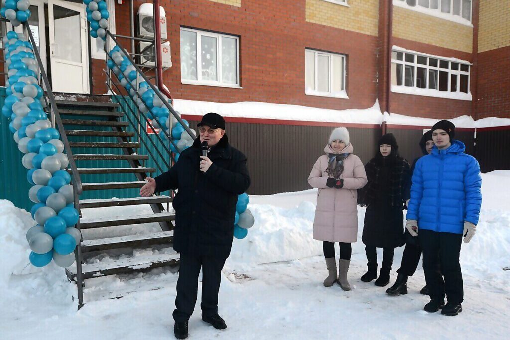 Владимир Семенов, Пойковский, молодёжный центр