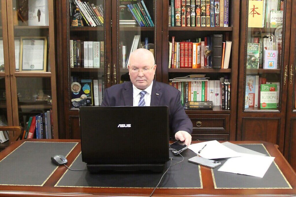 ВКС, Владимир Семенов