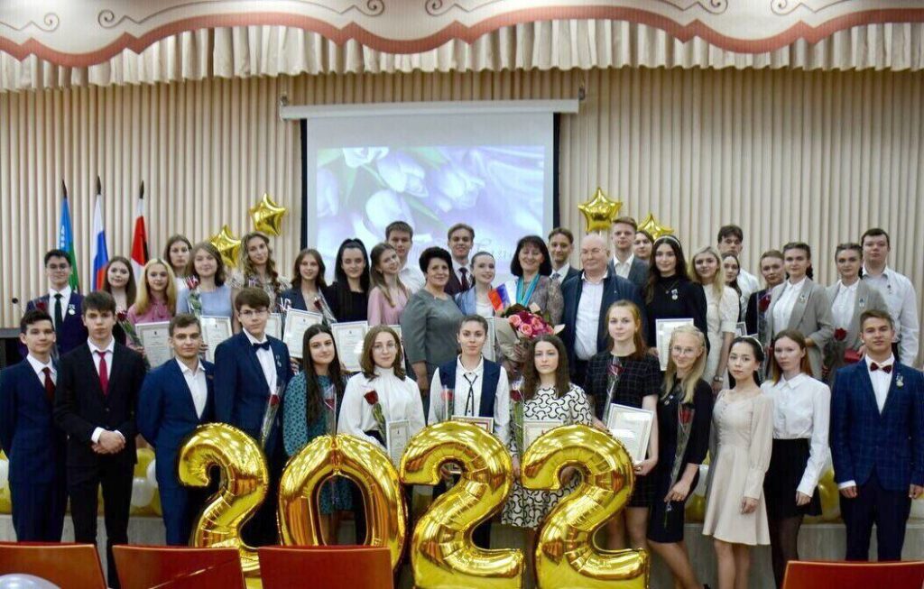 школа, выпусники, Владимир Семенов, Алла Бочко