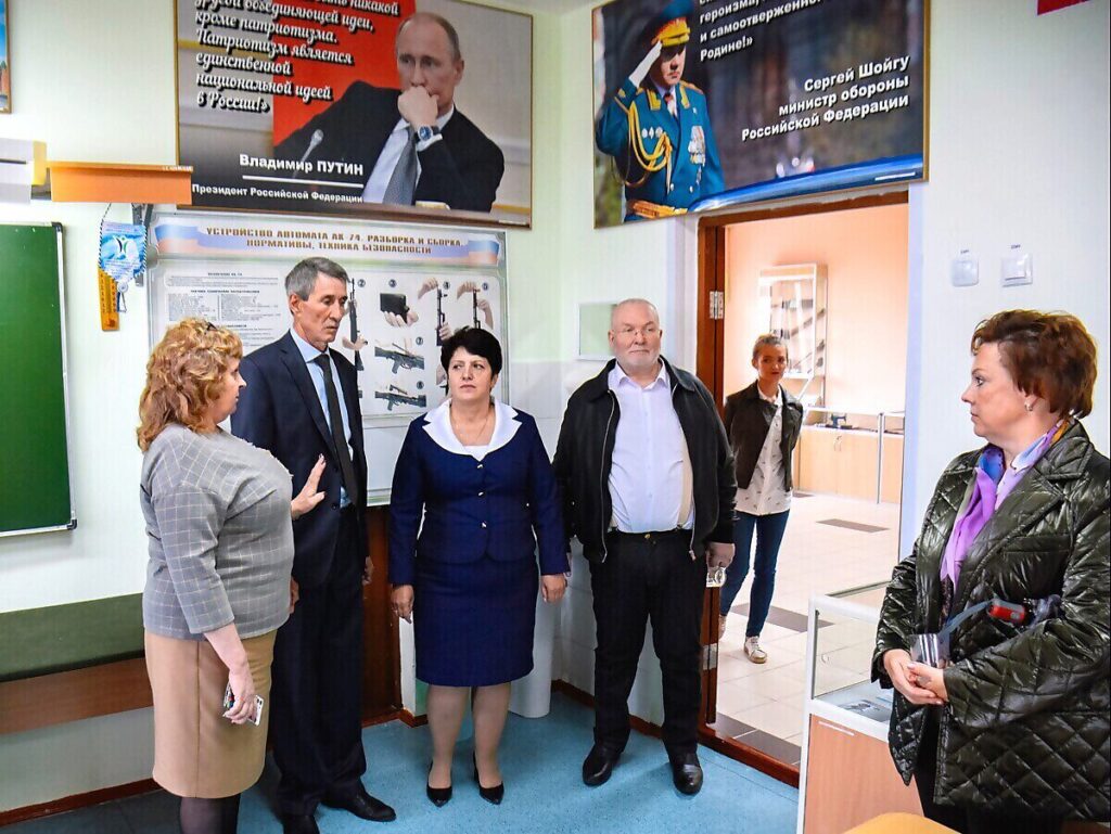 Владимир Семенов, школа, Алла Бочко, Сентябрьский
