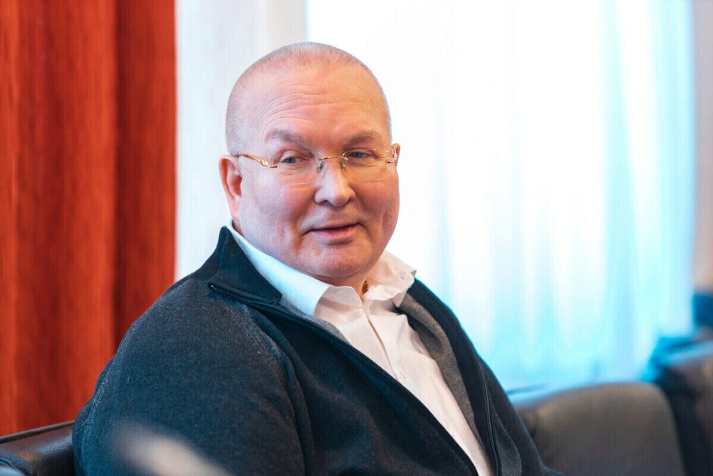 Владимир Семенов