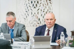 Алексей Забазлаев, Владимир Семенов, правительство