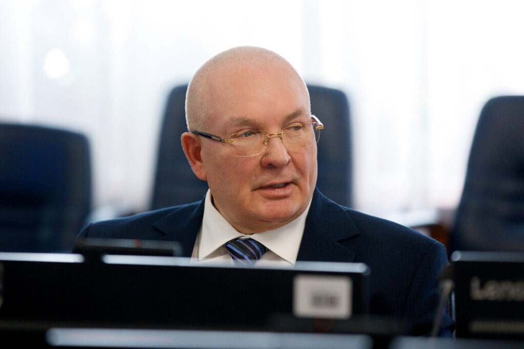 Владимир Семенов