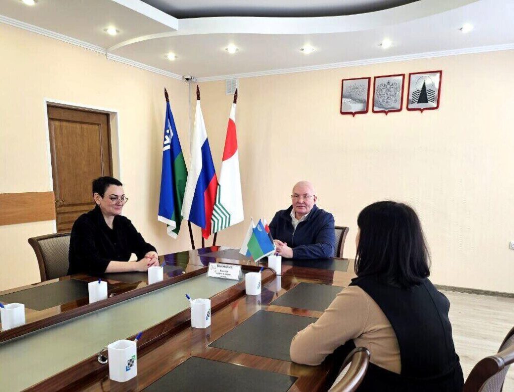 Ирина Бородина, Владимир Семенов, кабинет, Пойковский, приём