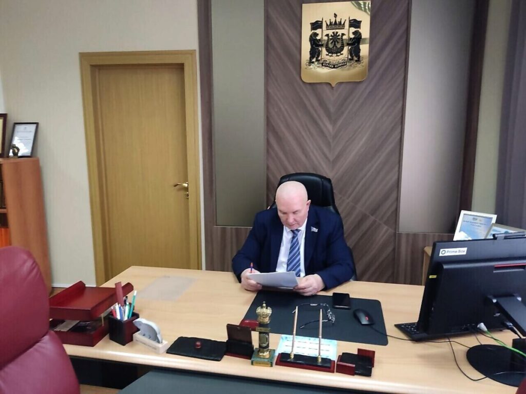Владимир Семенов, кабинет