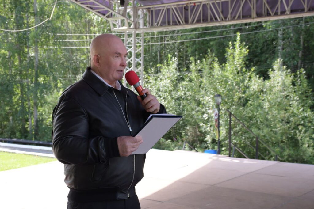 Владимир Семенов, обласа, КМНС
