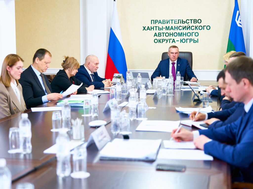Владимир Семенов, Руслан Кухарук, Эдуард Медведев, рабочая группа