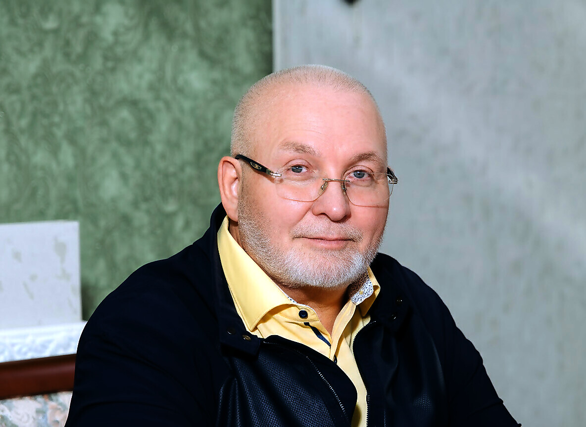 Владимир Семенов