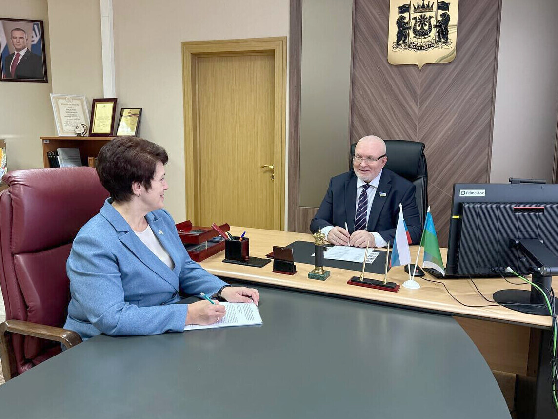 Владимир Семенов, Алла Бочко, кабинет