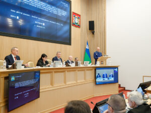 Президиум Думы Югры, Руслан Кухарук, Наталья Западнова, Борис Хохряков, Владимир Семенов, Еремей Айпин