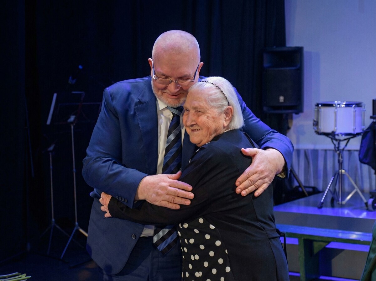 Владимир Семенов, Анна Афанасьевна Каримова, юбилей, Пойковский