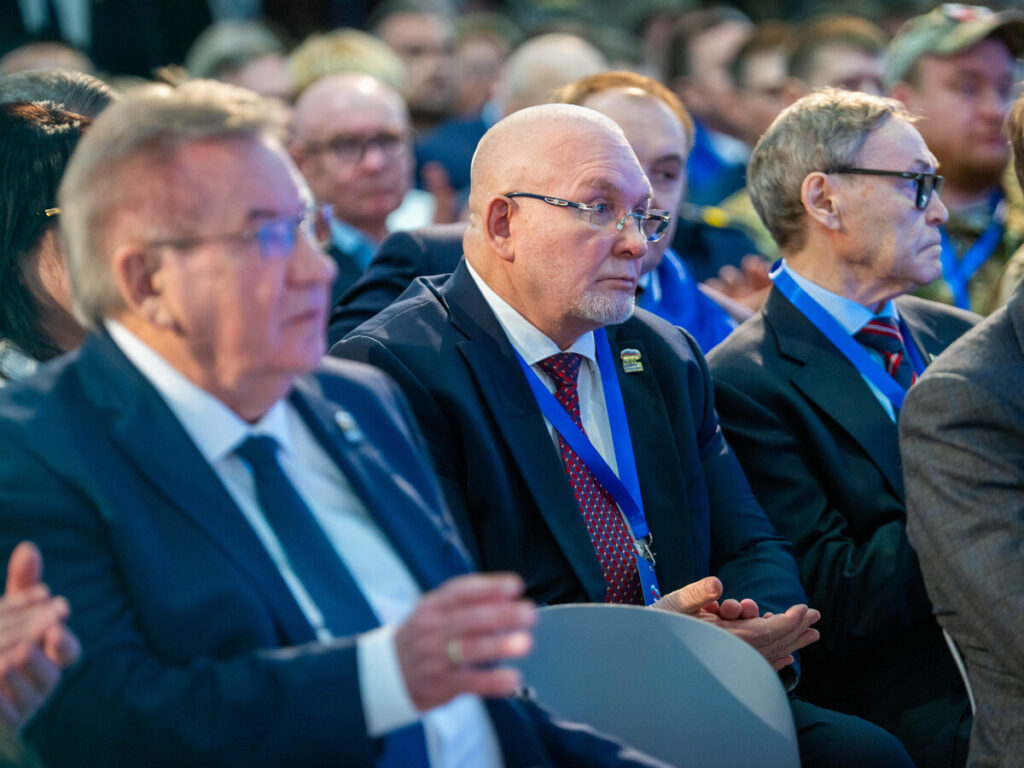 Борис Хохряков, Владимир Семенов, Еремей Айпин, Единая Россия, форум "Есть результат"