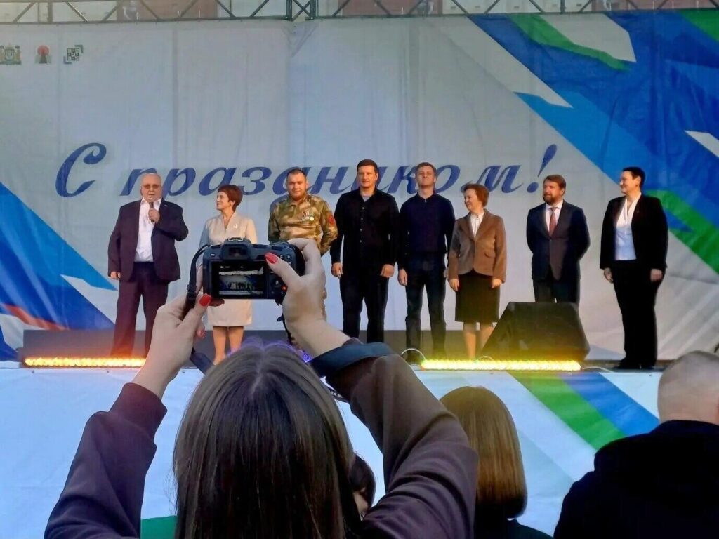 Владимир Семенов, Пойковский, сцена