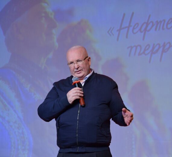 районный фестиваль художественного творчества старшего поколения «Нефтеюганский район — территория единства», Владимир Семенов