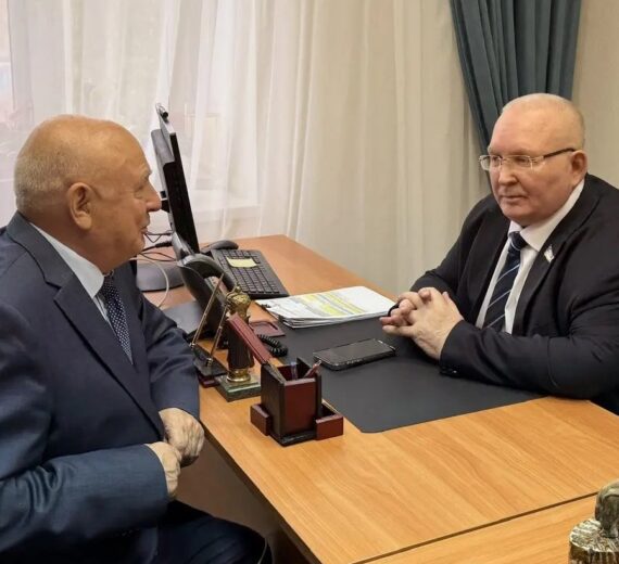 Владимир Семенов, Александр Громут, кабинет